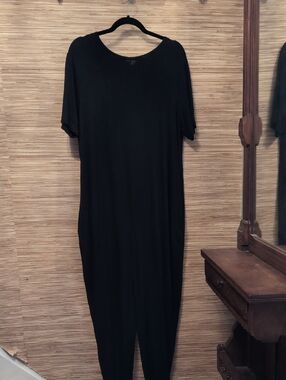 Quince Maternity Black Maxi Jumpsuit - Short Sleeve